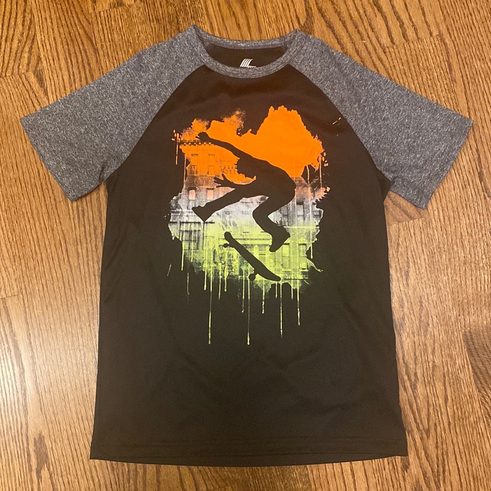 Boys sport shirt in size 10/12